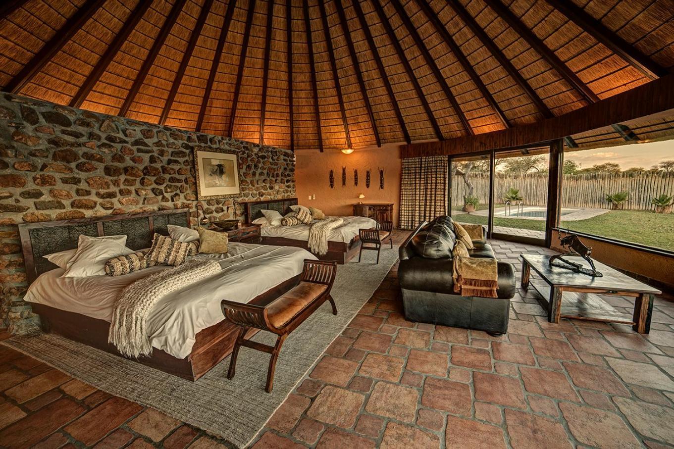 Kalkfeld Mount Etjo Safari Lodge מראה חיצוני תמונה