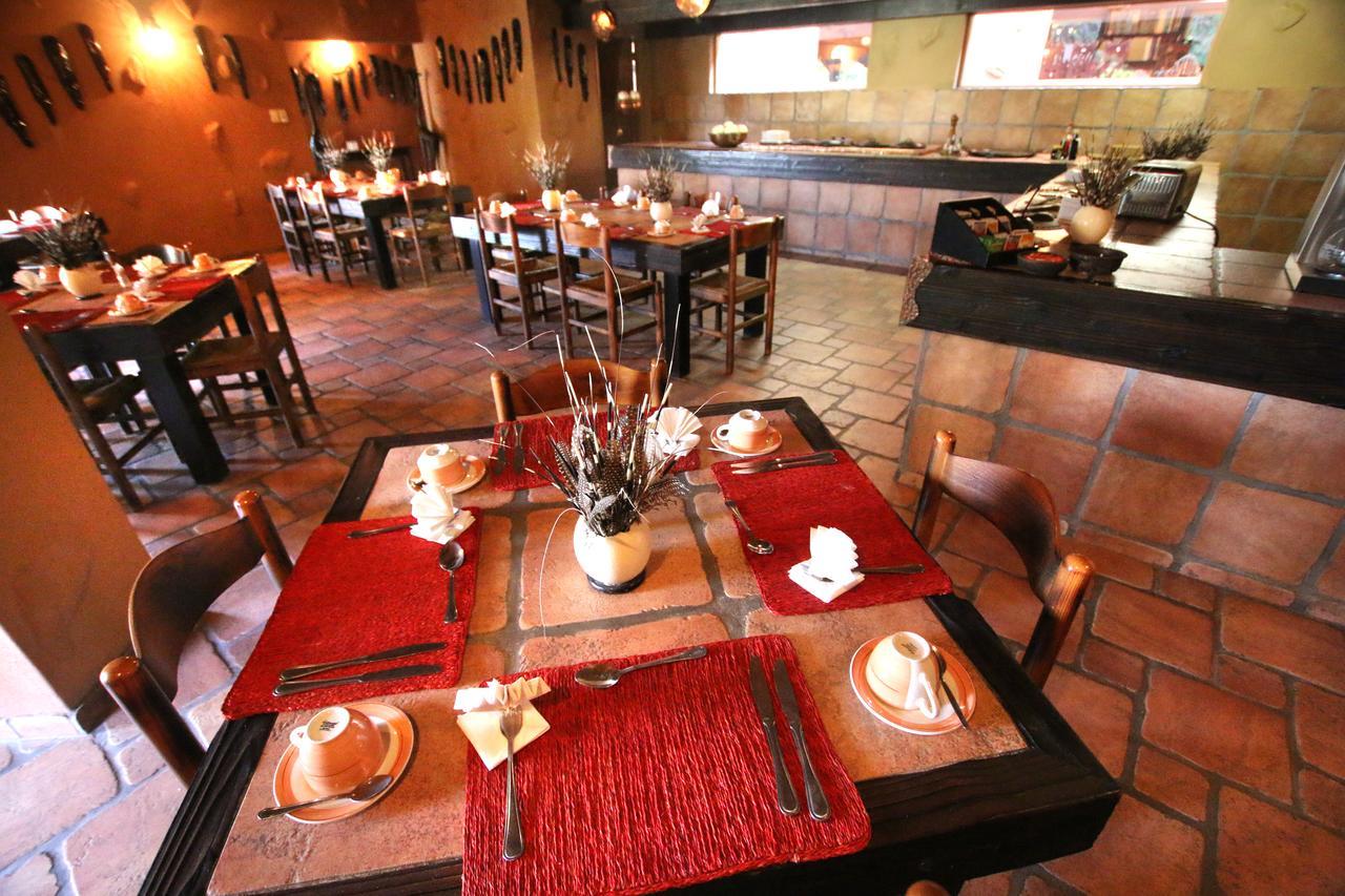Kalkfeld Mount Etjo Safari Lodge מראה חיצוני תמונה
